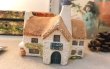 画像1: イギリス・ヴィンテージ陶器製の小さな家 (1)